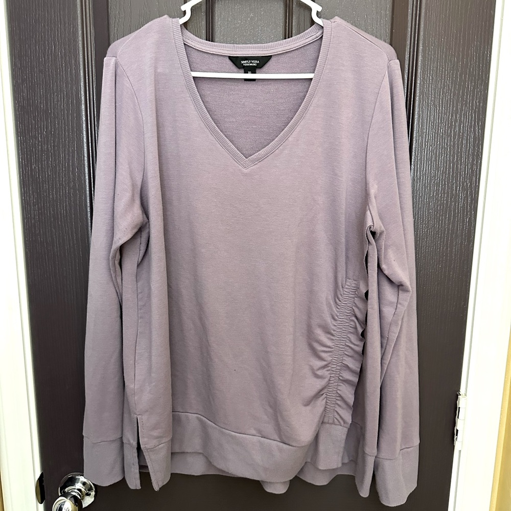 Simply Vera Vera Wang crewneck  long sleeve t shirt light purple size XL